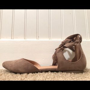 Mossimo tie flats, espadrille